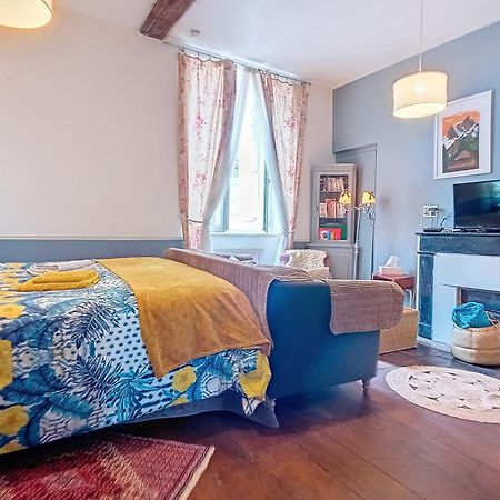 Les Glycines Oloron Hotel Ngoại thất bức ảnh