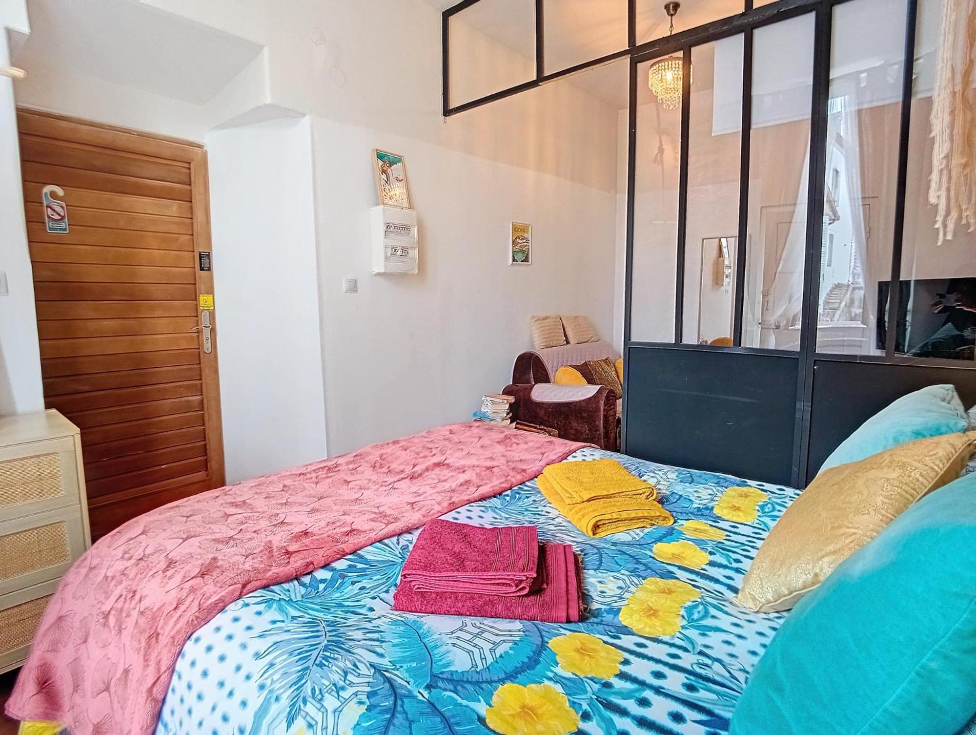 Les Glycines Oloron Hotel Ngoại thất bức ảnh